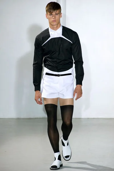 Look 7